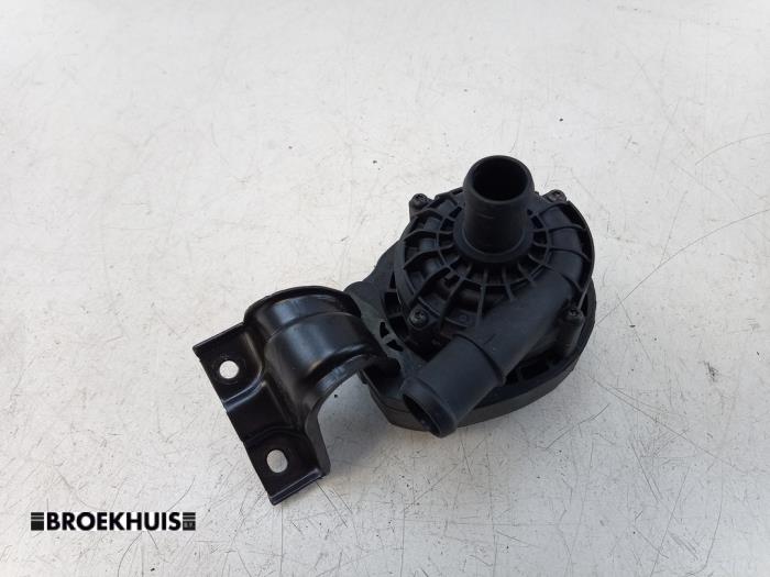 Gebruikte Waterpomp Volkswagen ID.3 (E11/E12) 52 kWh Prijs € 50,00 Margeregeling aangeboden door Autobedrijf Broekhuis B.V.
