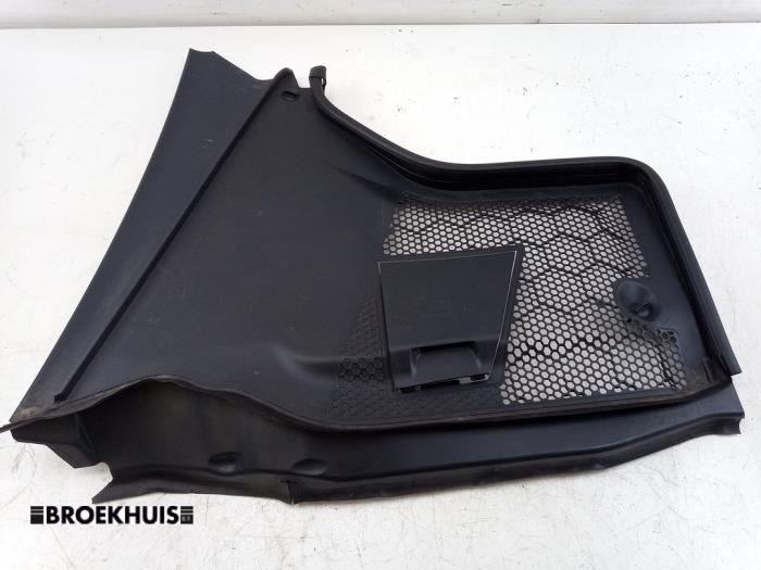 Gebruikte Paravan Mercedes C Estate (S205) C-300 e 2.0 16V Prijs € 35,00 Margeregeling aangeboden door Autobedrijf Broekhuis B.V.