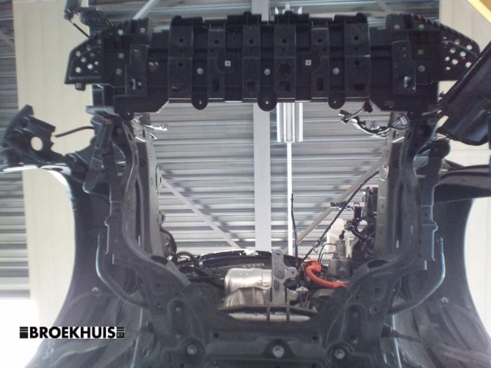 Gebruikte Subframe Toyota Yaris IV (P21/PA1/PH1) 1.5 12V Hybrid 115 Prijs € 350,00 Margeregeling aangeboden door Autobedrijf Broekhuis B.V.