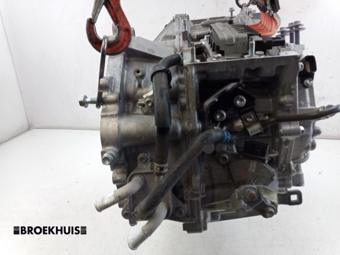 Gebruikte Automaatbak Toyota Yaris IV (P21/PA1/PH1) 1.5 12V Hybrid 115 Prijs € 675,00 Margeregeling aangeboden door Autobedrijf Broekhuis B.V.