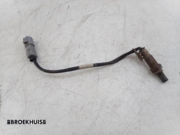 Gebruikte Lambda Sonde Toyota Yaris IV (P21/PA1/PH1) 1.5 12V Hybrid 115 Prijs € 30,00 Margeregeling aangeboden door Autobedrijf Broekhuis B.V.