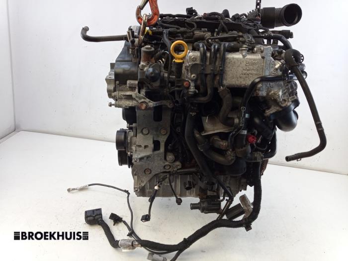 Gebruikte Motor Volkswagen Golf VII Variant (AUVV) 1.6 TDI BlueMotion 16V Prijs € 2.250,00 Margeregeling aangeboden door Autobedrijf Broekhuis B.V.