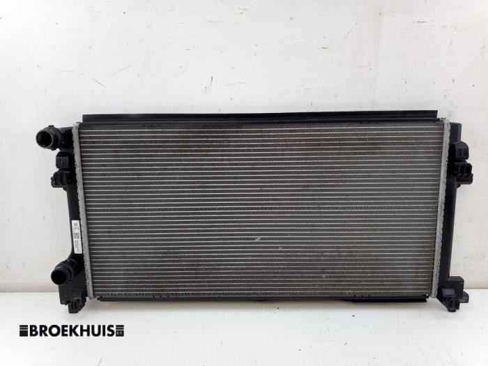 Gebruikte Radiateur Volkswagen Golf VII Variant (AUVV) 1.6 TDI BlueMotion 16V Prijs € 40,00 Margeregeling aangeboden door Autobedrijf Broekhuis B.V.