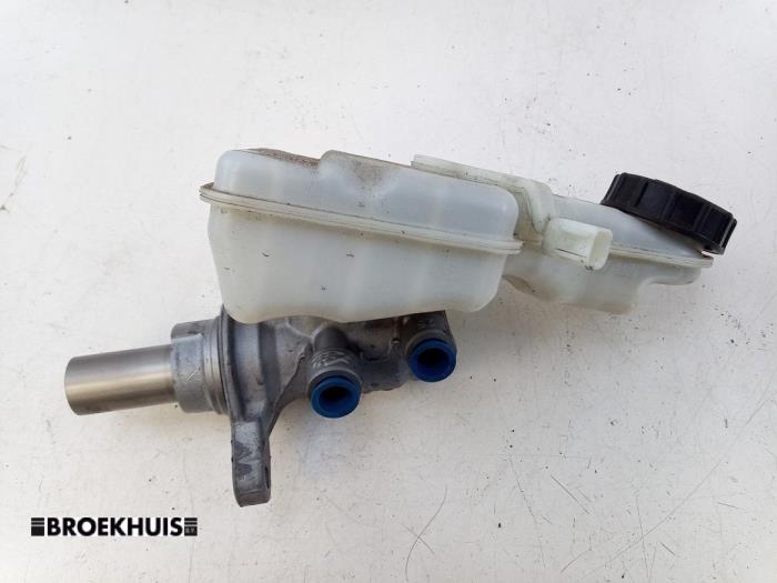 Gebruikte Hoofdremcilinder Ford Focus 3 1.0 Ti-VCT EcoBoost 12V 100 Prijs € 30,00 Margeregeling aangeboden door Autobedrijf Broekhuis B.V.