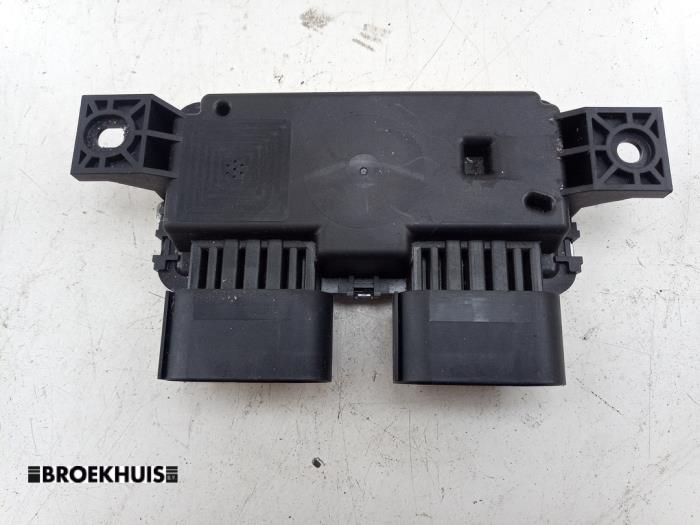 Gebruikte Brandstofpomp module Mercedes Sprinter 5t 517 CDI 2.0 D RWD Prijs € 30,25 Inclusief btw aangeboden door Autobedrijf Broekhuis B.V.