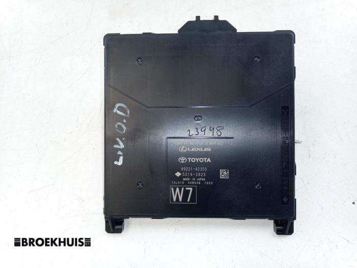 Gebruikte Bodycontrol Module Toyota RAV4 (A5) 2.5 Plug-in Hybrid 16V AWD Prijs € 145,00 Margeregeling aangeboden door Autobedrijf Broekhuis B.V.