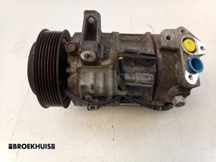 Gebruikte Aircopomp Renault Kadjar (RFEH) 1.2 Energy TCE 130 Prijs € 150,00 Margeregeling aangeboden door Autobedrijf Broekhuis B.V.