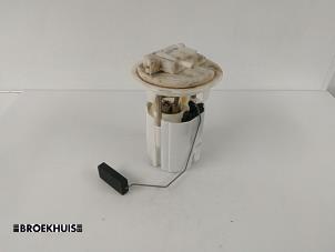 Gebruikte Tank element Pomp Peugeot 207 CC (WB) 1.6 16V Prijs € 25,00 Margeregeling aangeboden door Autobedrijf Broekhuis B.V.