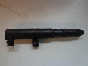 Gebruikte Bobine Renault Grand Scénic II (JM) 2.0 16V Prijs € 10,00 Margeregeling aangeboden door Autobedrijf Broekhuis B.V.