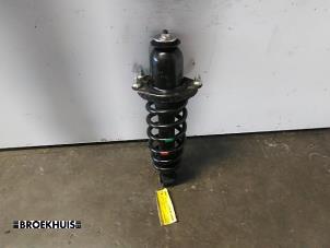 Gebruikte Veerpoot links-achter Toyota Avensis Wagon (T25/B1E) 2.0 16V VVT-i D4 Prijs € 25,00 Margeregeling aangeboden door Autobedrijf Broekhuis B.V.