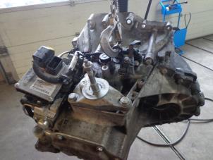 Gebruikte Automaatbak Peugeot 308 SW (4E/H) 1.6 HDi 16V FAP Prijs op aanvraag aangeboden door Autobedrijf Broekhuis B.V.