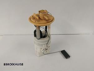 Gebruikte Tank element Pomp Mitsubishi Colt (Z2/Z3) 1.3 16V Prijs € 35,00 Margeregeling aangeboden door Autobedrijf Broekhuis B.V.