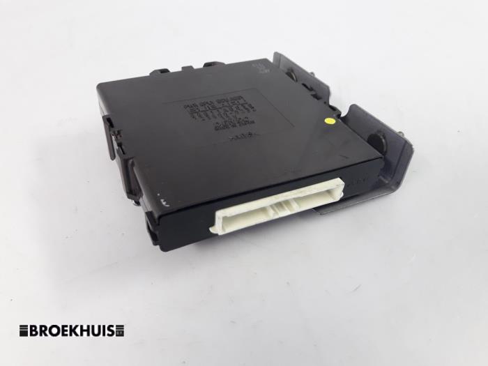 Gebruikte Bodycontrol Module Subaru Forester (SH) 2.0D Prijs € 30,00 Margeregeling aangeboden door Autobedrijf Broekhuis B.V.