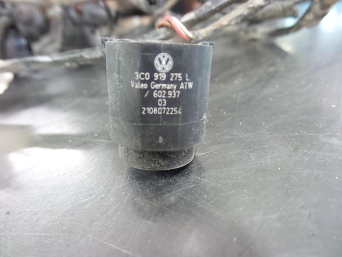 PDC Sensor Set van een Volkswagen Passat (3C2) 2.0 FSI 16V 2005