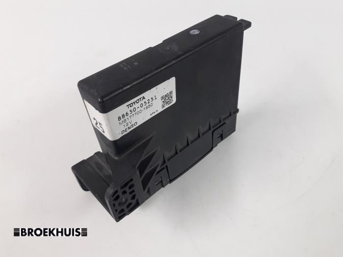 Gebruikte Module Koeling Toyota Avensis Wagon (T27) 2.0 16V D-4D-F Prijs € 30,00 Margeregeling aangeboden door Autobedrijf Broekhuis B.V.
