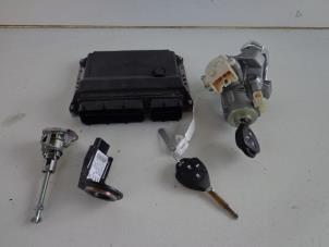 Gebruikte Computer Inspuit Toyota Avensis Wagon (T27) 2.0 16V D-4D-F Prijs € 200,00 Margeregeling aangeboden door Autobedrijf Broekhuis B.V.