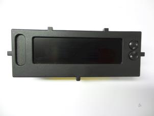 Gebruikte Display Interieur Opel Vivaro 2.0 CDTI Prijs € 42,35 Inclusief btw aangeboden door Autobedrijf Broekhuis B.V.