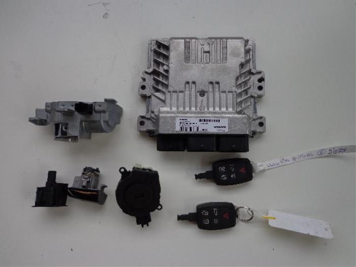 Gebruikte Inspuitcomputer Volvo V50 (MW) 1.6 D2 16V Prijs € 150,00 Margeregeling aangeboden door Autobedrijf Broekhuis B.V.