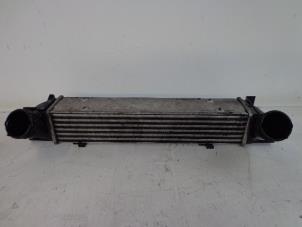 Gebruikte Intercooler BMW 3 serie (E90) 318d 16V Prijs € 30,00 Margeregeling aangeboden door Autobedrijf Broekhuis B.V.