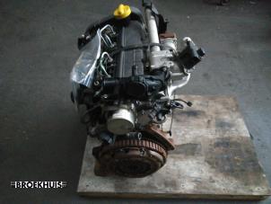 Gebruikte Motor Renault Clio III (BR/CR) 1.5 dCi 70 Prijs € 375,00 Margeregeling aangeboden door Autobedrijf Broekhuis B.V.