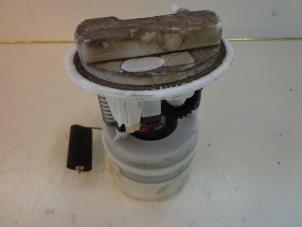 Gebruikte Tank element Pomp Mercedes Vito (639.6) 2.2 111 CDI 16V Prijs € 50,00 Margeregeling aangeboden door Autobedrijf Broekhuis B.V.