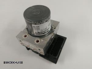 Gebruikte ABS Pomp Mercedes E (C207) E-260 CGI 16V BlueEfficiency Prijs € 70,00 Margeregeling aangeboden door Autobedrijf Broekhuis B.V.