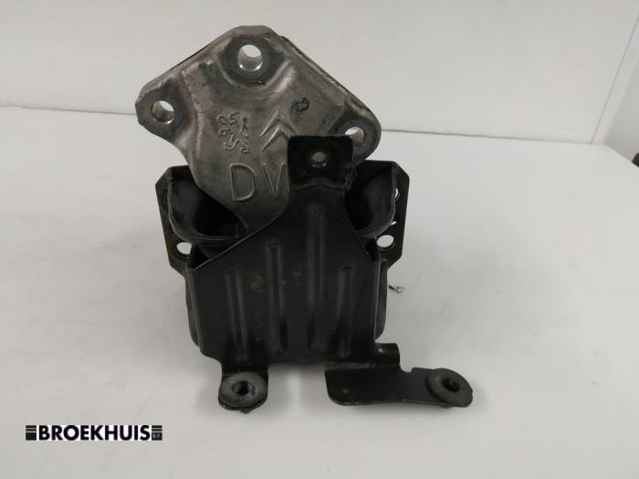Gebruikte Motorrubber Peugeot Partner (GC/GF/GG/GJ/GK) 1.6 HDI 75 16V Prijs € 24,20 Inclusief btw aangeboden door Autobedrijf Broekhuis B.V.