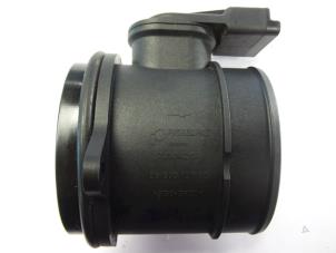 Gebruikte Luchtmassameter Peugeot Partner (GC/GF/GG/GJ/GK) 1.6 HDI 75 16V Prijs € 42,35 Inclusief btw aangeboden door Autobedrijf Broekhuis B.V.