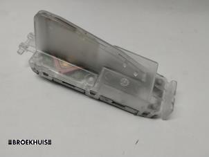 Gebruikte Antenne Volvo V50 (MW) 1.6 D2 16V Prijs € 15,00 Margeregeling aangeboden door Autobedrijf Broekhuis B.V.