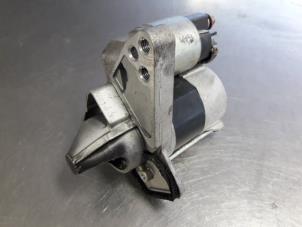 Gebruikte Startmotor Renault Clio IV (5R) 0.9 Energy TCE 90 12V Prijs € 35,00 Margeregeling aangeboden door Autobedrijf Broekhuis B.V.