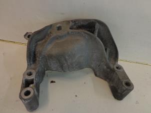 Gebruikte Motorrubber Austin Mini Open (R52) 1.6 16V Cooper S Prijs € 15,00 Margeregeling aangeboden door Autobedrijf Broekhuis B.V.