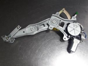 Gebruikte Raammechaniek 4Deurs rechts-achter Subaru Legacy (BL) 2.0 16V Prijs € 30,00 Margeregeling aangeboden door Autobedrijf Broekhuis B.V.