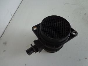 Gebruikte Luchtmassameter Kia Cee'd (EDB5) 1.6 CRDi 16V Prijs € 30,00 Margeregeling aangeboden door Autobedrijf Broekhuis B.V.