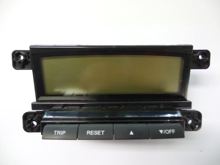 Gebruikte Display Interieur Kia Cee'd (EDB5) 1.6 CRDi 16V Prijs € 25,00 Margeregeling aangeboden door Autobedrijf Broekhuis B.V.
