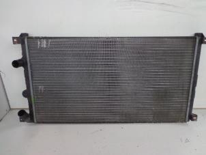 Gebruikte Radiateur Renault Master II (JD) 2.5 dCi 16V Prijs € 48,40 Inclusief btw aangeboden door Autobedrijf Broekhuis B.V.