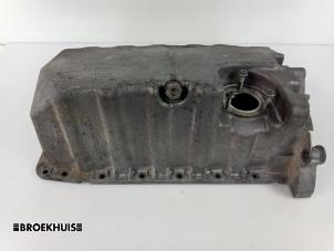 Gebruikte Carterpan Volkswagen Transporter T5 1.9 TDi Prijs € 72,60 Inclusief btw aangeboden door Autobedrijf Broekhuis B.V.