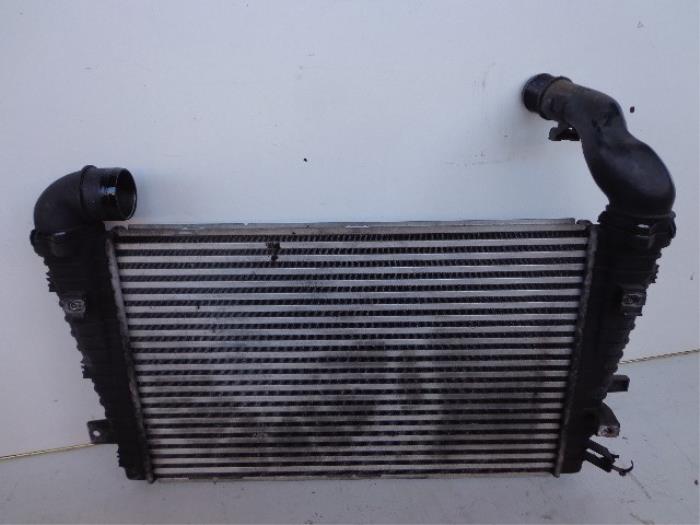 Gebruikte Intercooler Opel Zafira (M75) 1.9 CDTI Prijs € 40,00 Margeregeling aangeboden door Autobedrijf Broekhuis B.V.