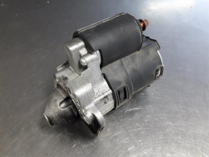 Gebruikte Startmotor Renault Clio III (BR/CR) 1.5 dCi FAP Prijs € 30,00 Margeregeling aangeboden door Autobedrijf Broekhuis B.V.