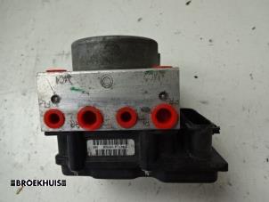 Gebruikte ABS Pomp Nissan Note (E11) 1.4 16V Prijs € 40,00 Margeregeling aangeboden door Autobedrijf Broekhuis B.V.