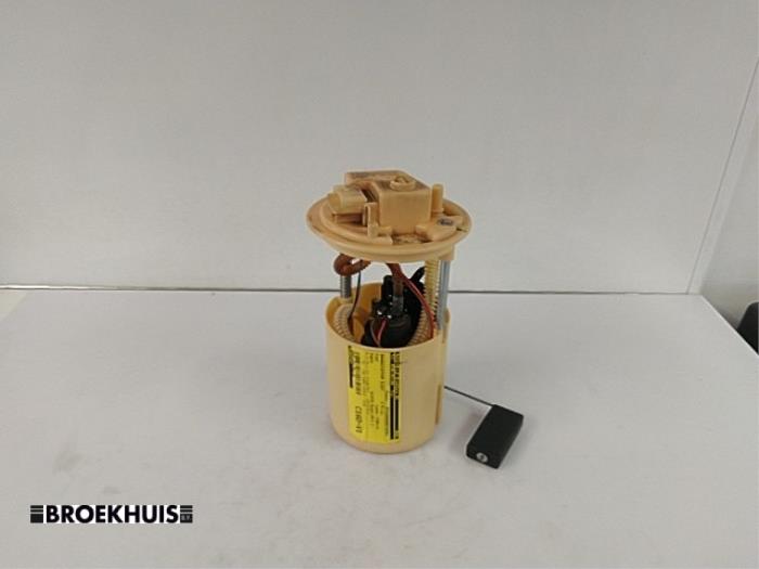 Gebruikte Tank element Pomp Fiat Punto Evo (199) 1.3 JTD Multijet 85 16V Euro 5 Prijs € 22,50 Margeregeling aangeboden door Autobedrijf Broekhuis B.V.
