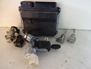 Gebruikte Inspuitcomputer Toyota Yaris II (P9) 1.33 16V Dual VVT-I Prijs € 50,00 Margeregeling aangeboden door Autobedrijf Broekhuis B.V.
