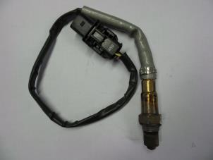 Gebruikte Lambda Sonde Volkswagen Tiguan (5N1/2) 2.0 TSI 16V 4Motion Prijs € 25,00 Margeregeling aangeboden door Autobedrijf Broekhuis B.V.