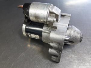 Gebruikte Startmotor Peugeot 308 SW (4E/H) 1.6 VTI 16V Prijs € 30,00 Margeregeling aangeboden door Autobedrijf Broekhuis B.V.