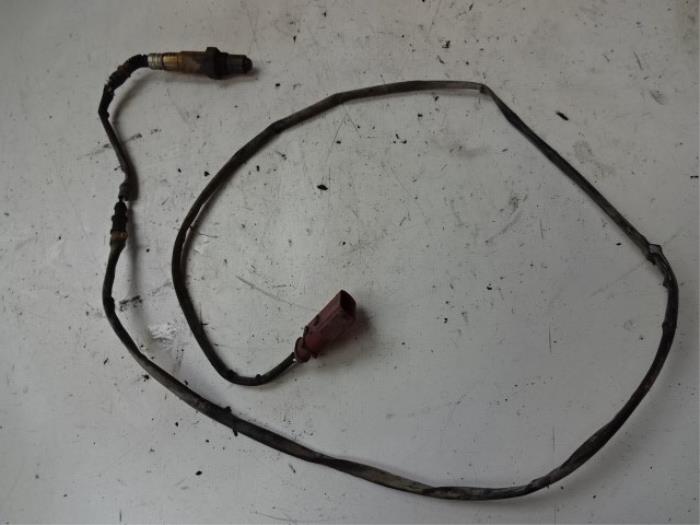 Gebruikte Lambda Sonde Volkswagen Golf IV 4Motion (1J1) 2.8 V6 24V Prijs € 10,00 Margeregeling aangeboden door Autobedrijf Broekhuis B.V.