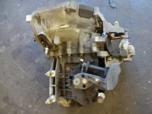 Gebruikte Versnellingsbak Ford Mondeo III 1.8 16V Prijs op aanvraag aangeboden door Autobedrijf Broekhuis B.V.