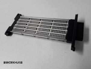 Gebruikte Kachel Verwarmingselement Renault Kangoo Express (FW) 1.5 dCi 110 Prijs € 25,00 Margeregeling aangeboden door Autobedrijf Broekhuis B.V.