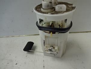 Gebruikte Tank element Pomp Kia Picanto (BA) 1.0 12V Prijs € 25,00 Margeregeling aangeboden door Autobedrijf Broekhuis B.V.