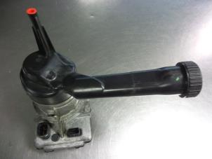 Gebruikte Stuurbekrachtiging Pomp Citroen C4 Grand Picasso (UA) 1.6 16V VTi Prijs € 80,00 Margeregeling aangeboden door Autobedrijf Broekhuis B.V.