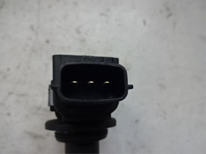 Bobine van een Renault Laguna III Estate (KT) 2.0 16V 2008