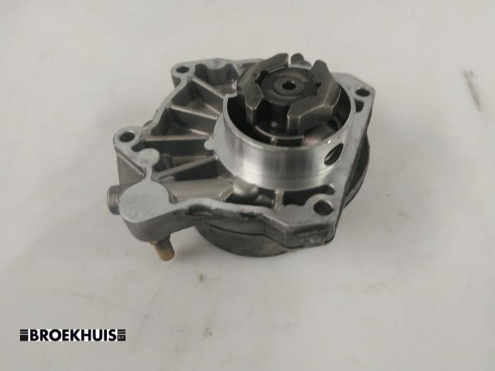 Gebruikte Vacuumpomp (Diesel) Opel Zafira (M75) 1.9 CDTI 16V Prijs € 25,00 Margeregeling aangeboden door Autobedrijf Broekhuis B.V.